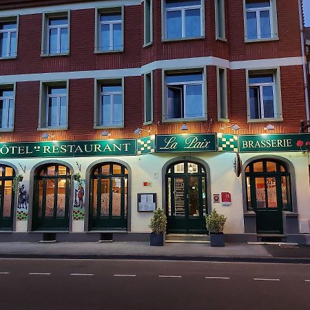 Hotel De La Paix Албер Екстериор снимка