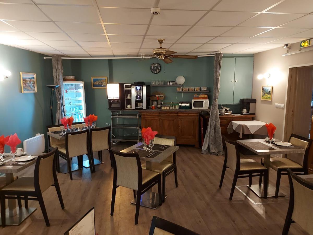 Hotel De La Paix Албер Екстериор снимка