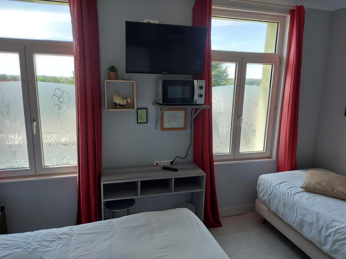 Hotel De La Paix Албер Екстериор снимка