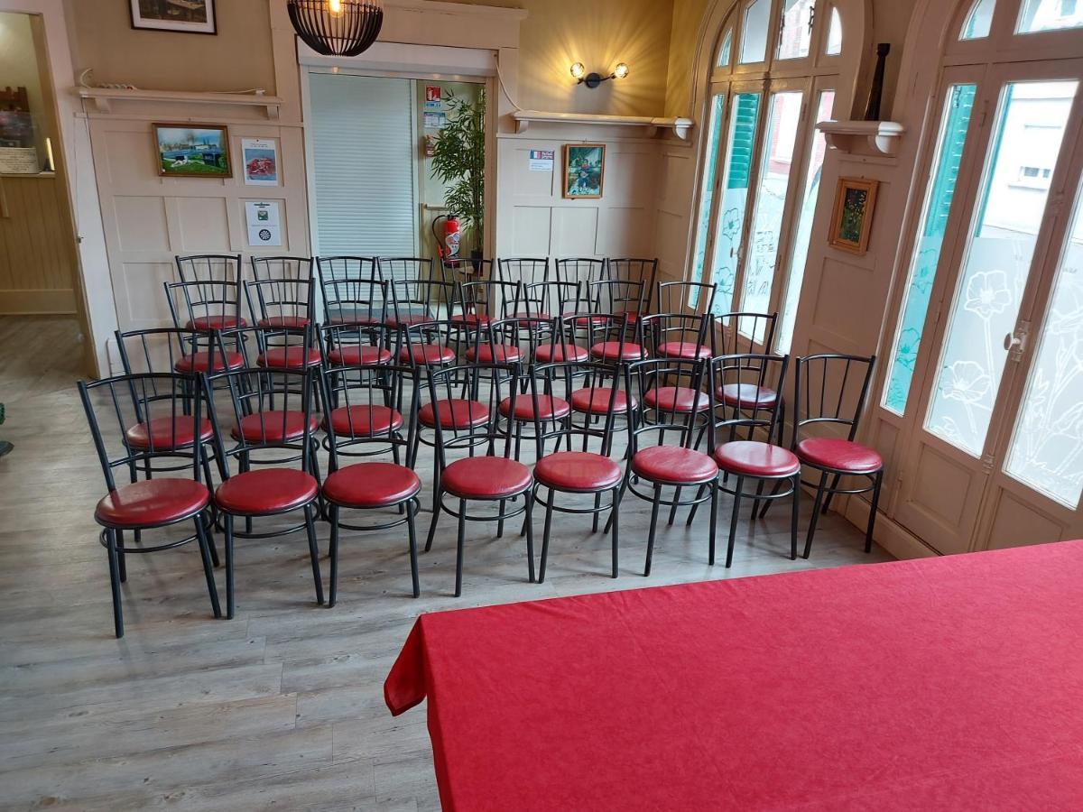 Hotel De La Paix Албер Екстериор снимка